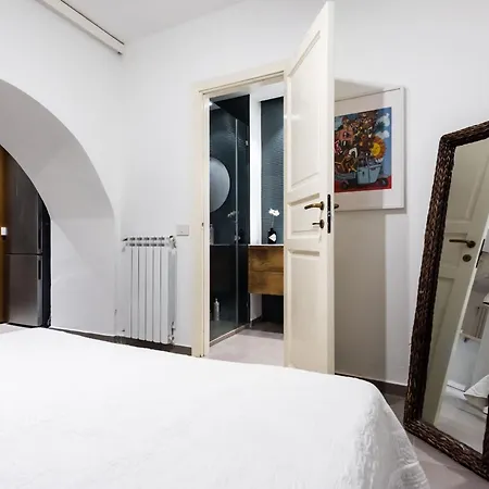 The Apple Duplex By Wonderful Italy